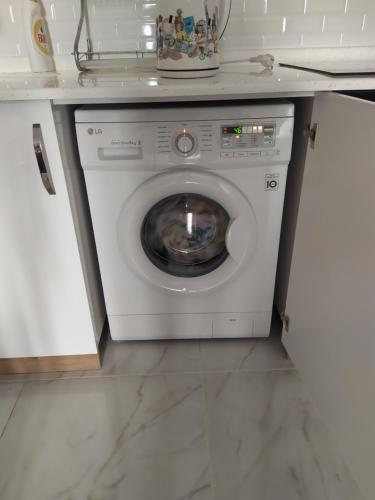 Galeriebild der Unterkunft 2 комнатная Нурсат ЖК Алтын Шанырак in Schymkent