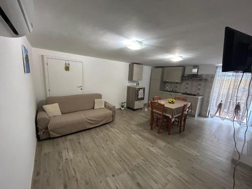 A kitchen or kitchenette at Casa da Angela 2