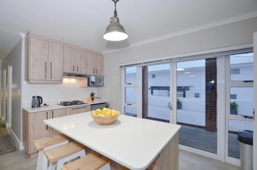 Una cocina o zona de cocina en Maki-Saki Boutique Self-Catering Accommodation