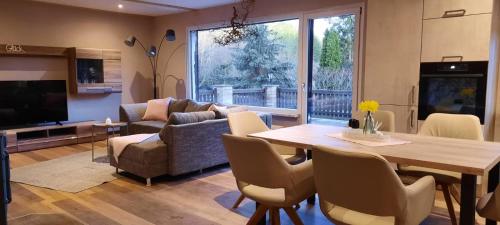 Zona de estar de FERIENHAUS ZUM HOLZMICHEL