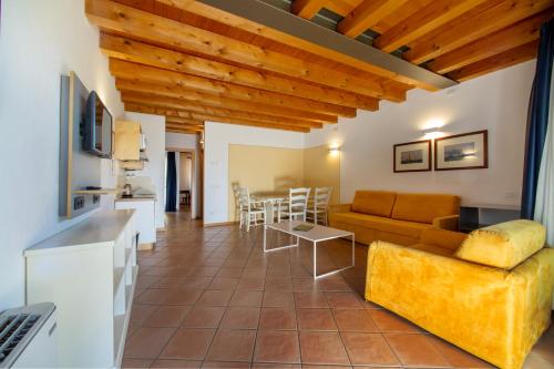 Kuchyň nebo kuchyňský kout v ubytování Residence Ca Del Lago