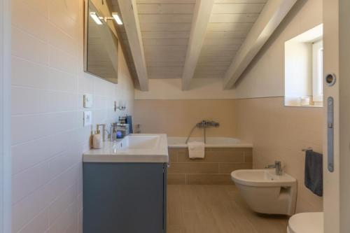 Ένα μπάνιο στο Alle Coccinelle, Levico Terme