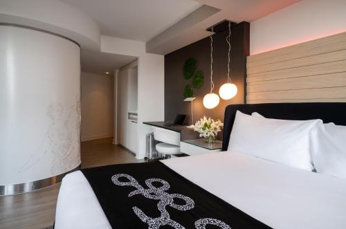 Hotel Zena Washington DC Image
