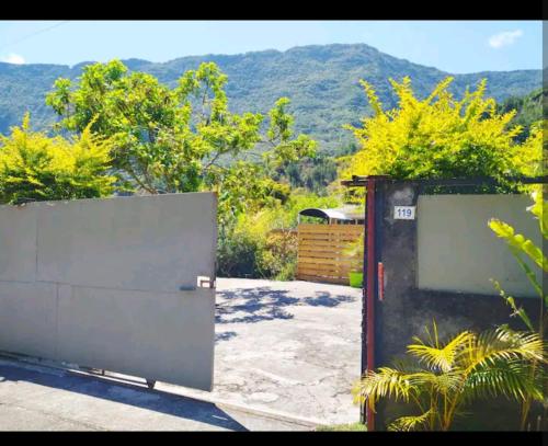 Uma vista da montanha tirada of country house 