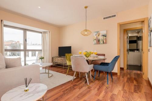 Luxury apartments in Barrio Palacio photo 149
