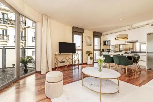 Luxury apartments in Barrio Palacio photo 5