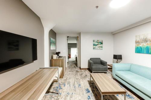 Atheneum Suite Hotel Image