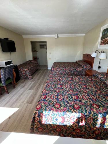Village Inn – Photos 2