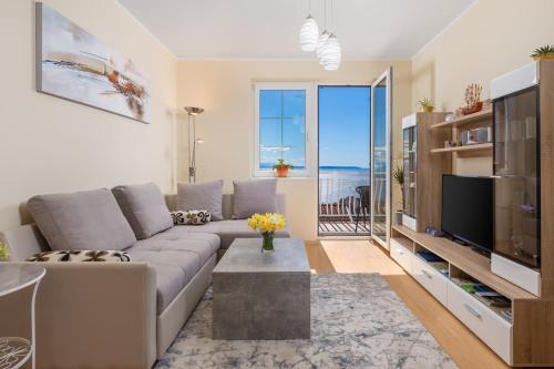 Apartment Barbara, sea view with terrace near Opatija