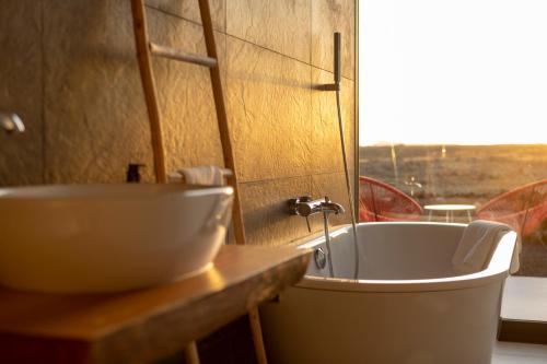 Villa Calderón Hondo. Top design , views and pool Lajares-Corralejo