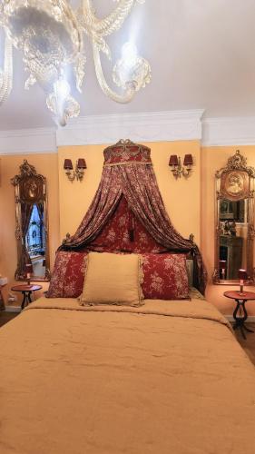 Postel nebo postele na pokoji v ubytování Boutique B&B Poppy's