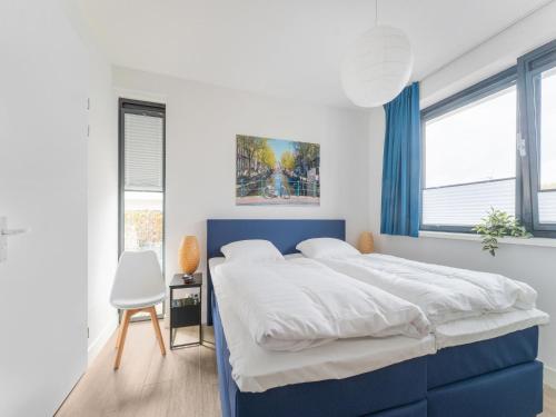 Postel nebo postele na pokoji v ubytování Water villa for 6p with private jetty in beautiful surroundings near Harderwijk