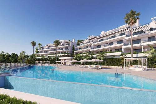 Bazén v ubytovaní Luxurious holiday apartment near Puerto Banus alebo v jeho blízkosti