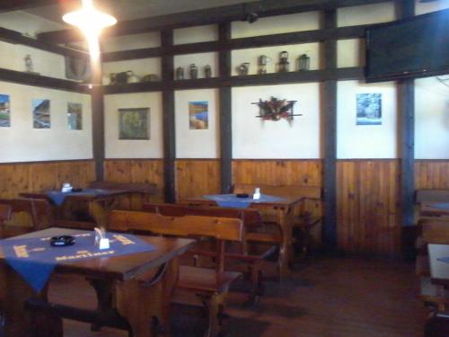 En restaurang eller annat matställe på Hostinec Banik