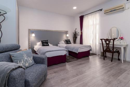 Apartments by the sea Rijeka - 20721
