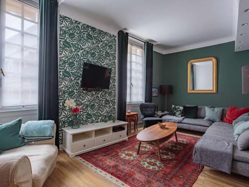 Plein Centre Historique, Plage à 2 Pas, 3 Étoiles, Appartement Rénové, 1 Chambre - FR-1-4-671