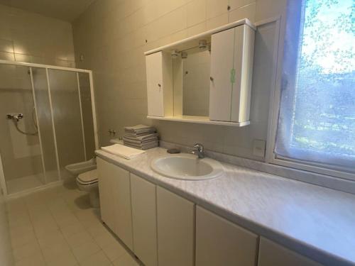 Et badeværelse på Appartamento San Michele