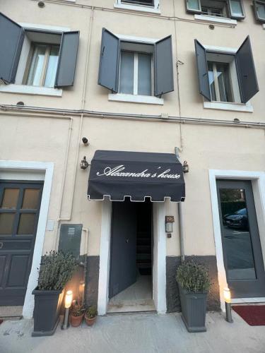 Alexandra's Houseの外観または入り口