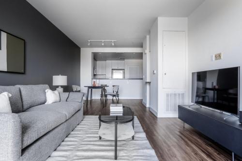 Gallery image of Santa Clara 1br w gym pool wd nr tech HQs SFO-1251 in Santa Clara