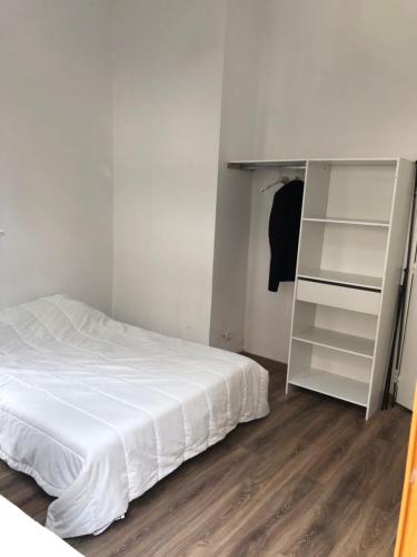 Fotografia z galérie ubytovania Appartement et son jardin à lille fac de droit v destinácii Lille