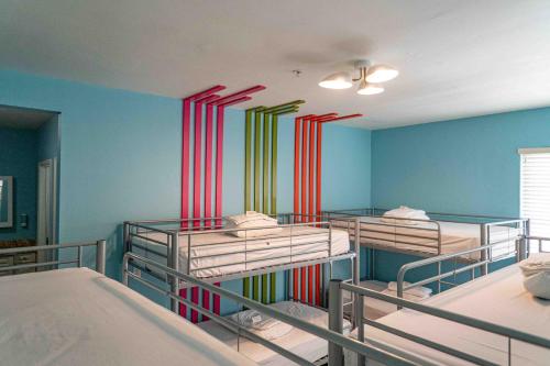 Beds n' Drinks Image
