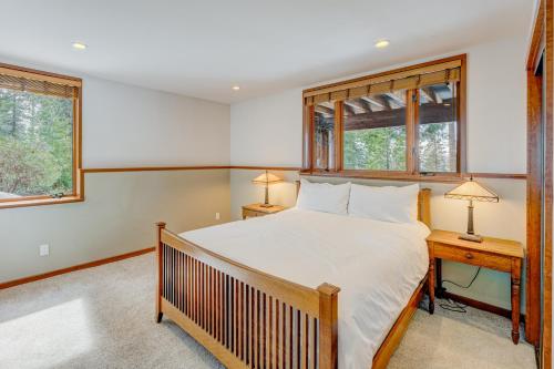 Katil atau katil-katil dalam bilik di Lakeview Hideaway
