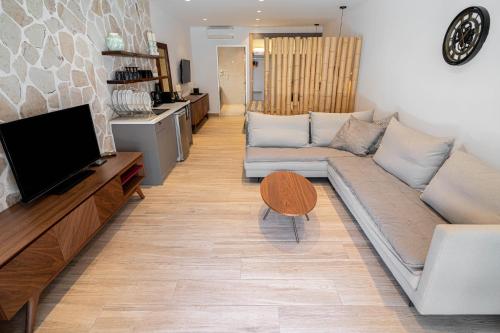 Kuchyň nebo kuchyňský kout v ubytování fns lounge suites