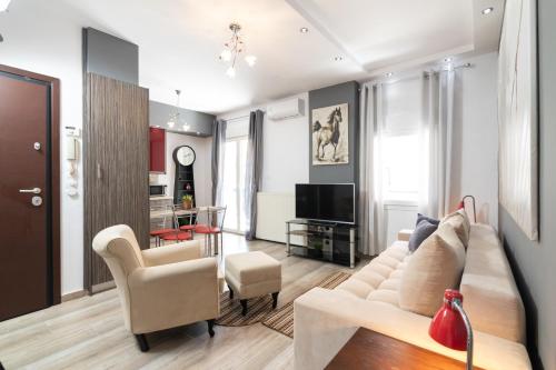 F & B Collection - Flat for 4