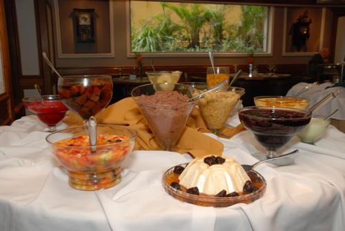 Mad på hotellet eller i nærheden