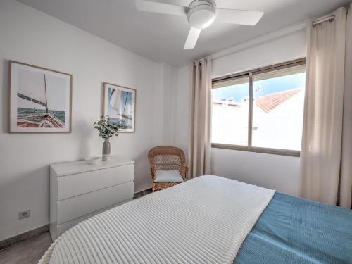 Penthouse with roof terrace in Parador, Nerja