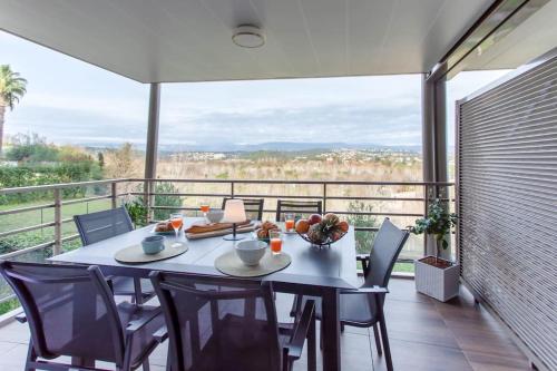 A7- 2 BDR Sea & Mountain View - AC, Parking, Pool & Terrace