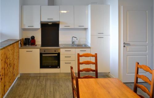 Stunning Home In Pouillon With Wifi And 2 Bedrooms