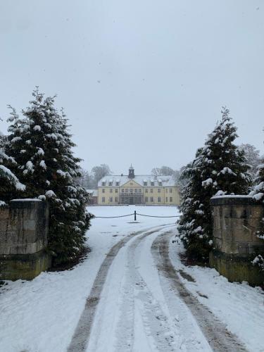Το Hotel garni Schloss Grochwitz τον χειμώνα