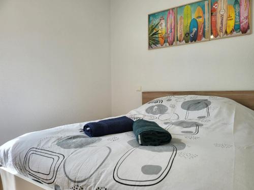 Katil atau katil-katil dalam bilik di le T2 d'henri