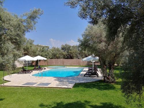 Villa *ELIA*/5' from town & sea/ Mountain view