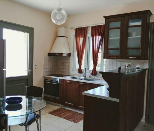 Villa *ELIA*/5' from town & sea/ Mountain view