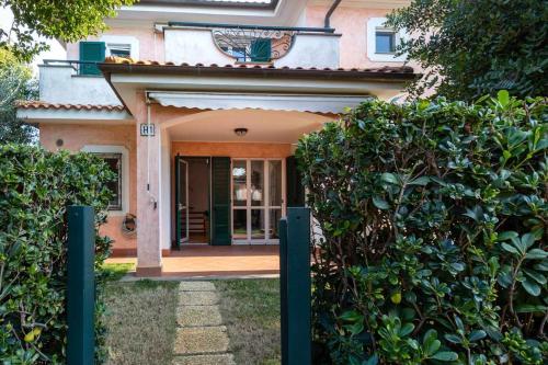 L18 Villetta nel Residence I Giardini del Conero
