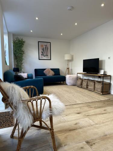 Ideal Bristol getaway - 3 bed harbourside home photo 16