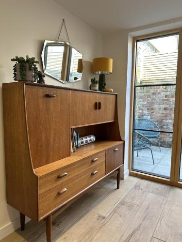 Ideal Bristol getaway - 3 bed harbourside home photo 30