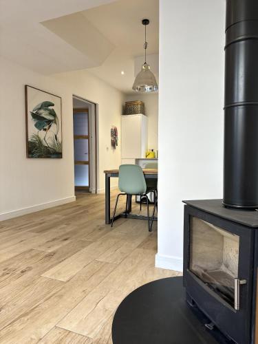 Ideal Bristol getaway - 3 bed harbourside home photo 29
