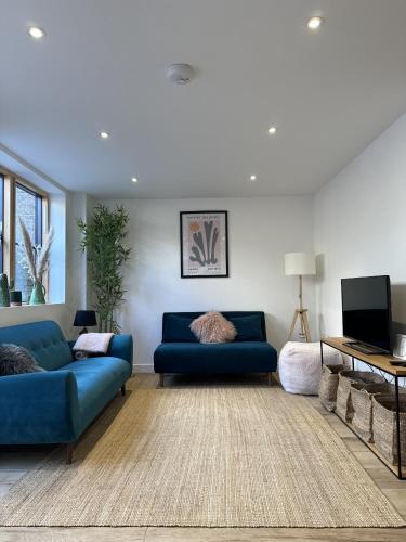 Ideal Bristol getaway - 3 bed harbourside home photo 25