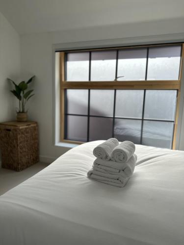 Ideal Bristol getaway - 3 bed harbourside home photo 44