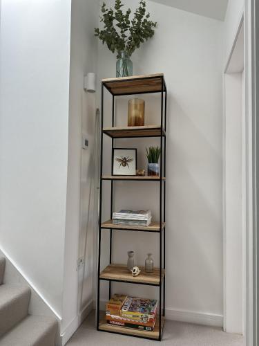 Ideal Bristol getaway - 3 bed harbourside home photo 62