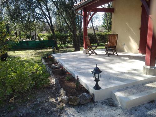 Κήπος έξω από το maison en Périgord proche Beynac et Sarlat