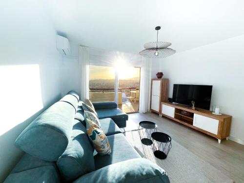 Et opholdsområde på Apartamento a 900 m de la playa y con vistas al mar en Fuengirola