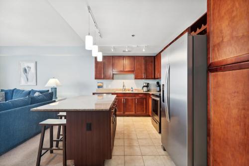 A Shore Thing at Laketown Wharf #1904 by Nautical Properties photo 14
