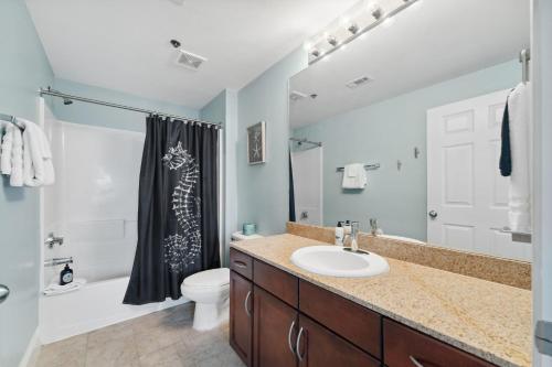 A Shore Thing at Laketown Wharf #1904 by Nautical Properties photo 21