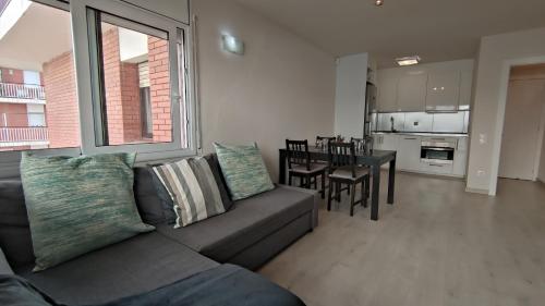 Kuchyň nebo kuchyňský kout v ubytování VILLAS COSETTE Apartamento Ponent