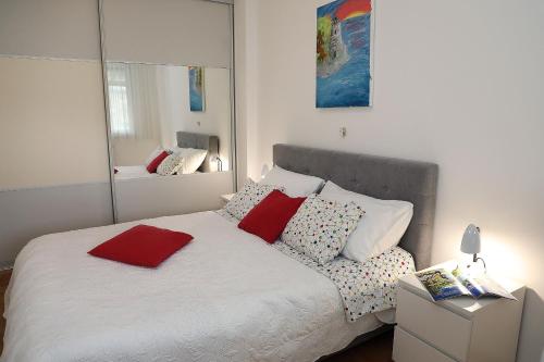 Apartment Elena 2 Zagreb City with garage