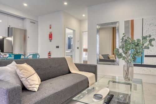 Beco Santa Emilia 2F, a Home in Madeira